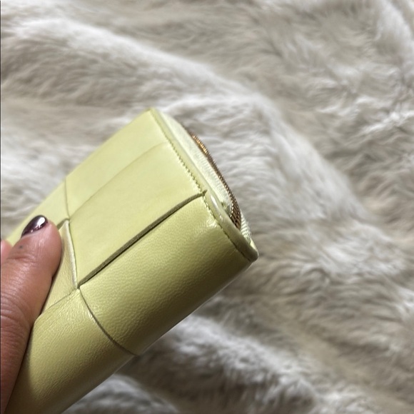 Bottega Veneta cassette zip Wallet - Picture 9 of 12